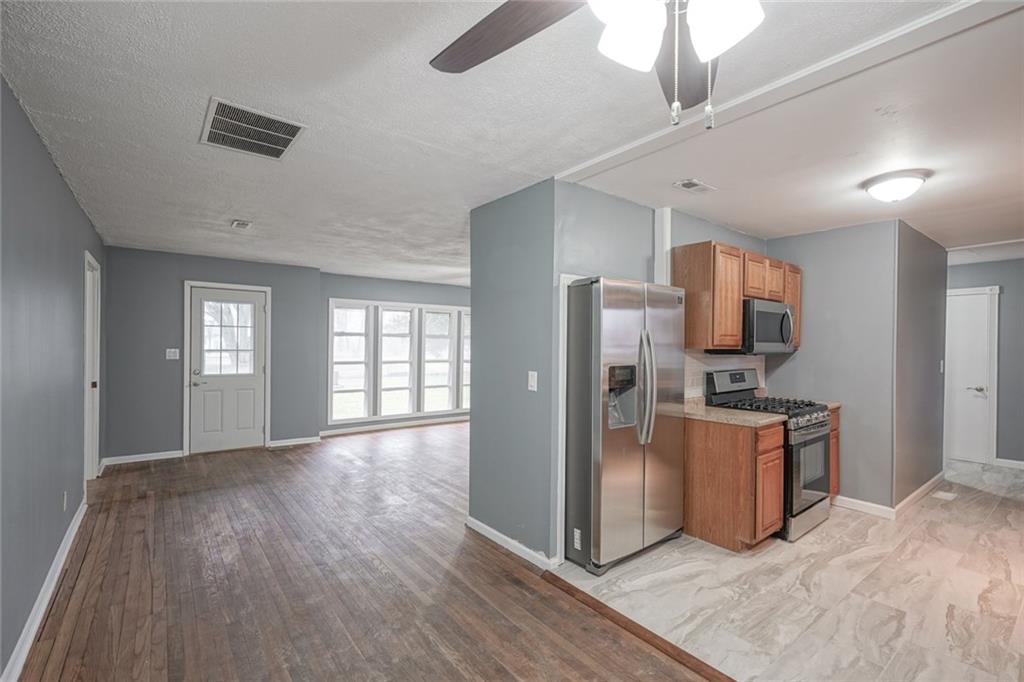 3046 South Shortridge Road Indianapolis, IN 46239 - Photo 10 of 33 Gallery Image 10