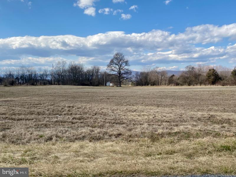4895 Rolling Road Chambersburg, PA 17202 - Photo 6 of 12 Gallery Image 6