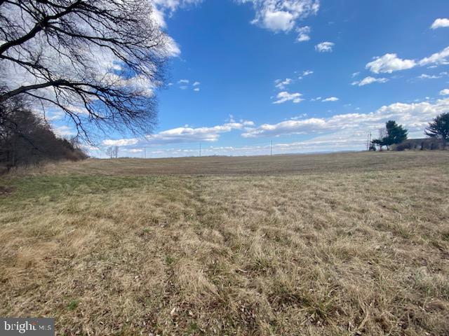 4895 Rolling Road Chambersburg, PA 17202 - Photo 7 of 12 Gallery Image 7