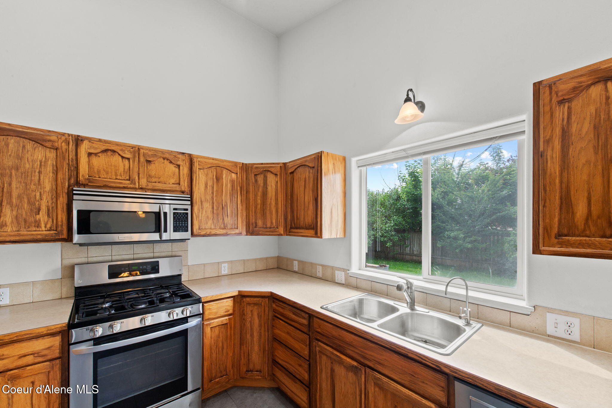 14364 Cascade Street Rathdrum, ID 83858 - Photo 18 of 36 Kitchen