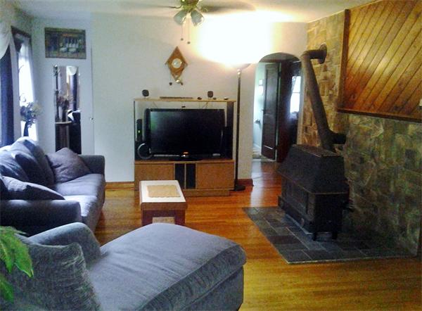 48 Brookfield Road Sturbridge, MA 01518 - Photo 4 of 13