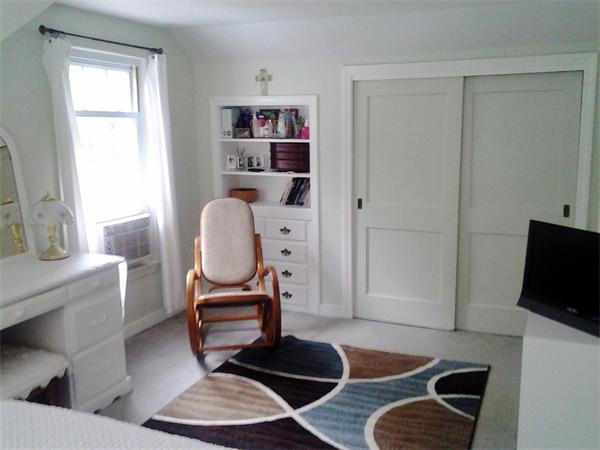 48 Brookfield Road Sturbridge, MA 01518 - Photo 8 of 13