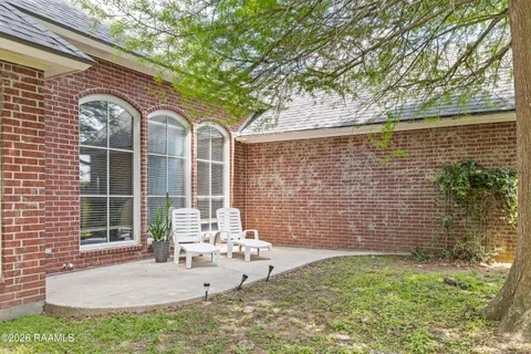 $370,000 | 112 Lockeport Circle, Lafayette, LA 70508