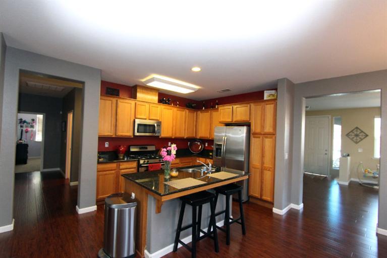 2178 North Thompson Avenue Reedley, CA 93654 - Photo 11 of 34 Gallery Image 11