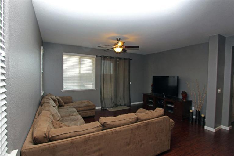2178 North Thompson Avenue Reedley, CA 93654 - Photo 14 of 34 Gallery Image 14