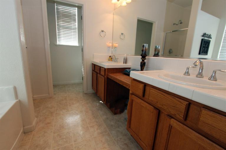 2178 North Thompson Avenue Reedley, CA 93654 - Photo 25 of 34 Gallery Image 25