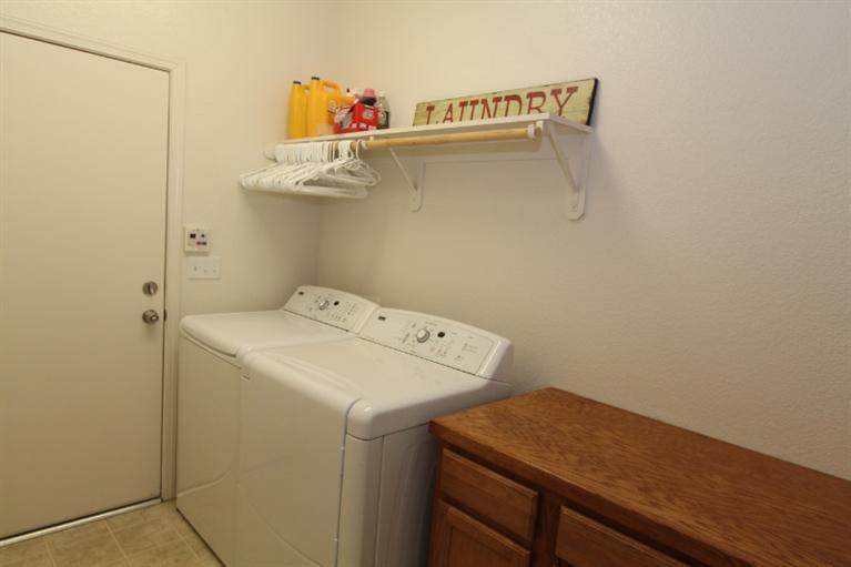 2178 North Thompson Avenue Reedley, CA 93654 - Photo 30 of 34 Gallery Image 30