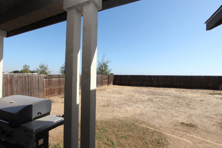 2178 North Thompson Avenue Reedley, CA 93654 - Photo 33 of 34 Gallery Image 33