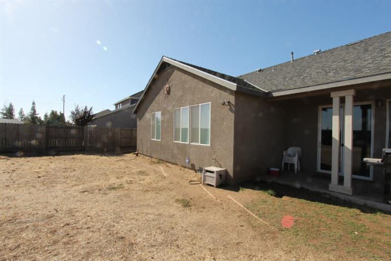 2178 North Thompson Avenue Reedley, CA 93654 - Photo 34 of 34 Gallery Image 34