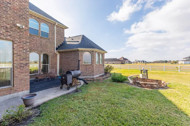 $750,000 | 10940 Sheila Lane, Beaumont, TX 77705