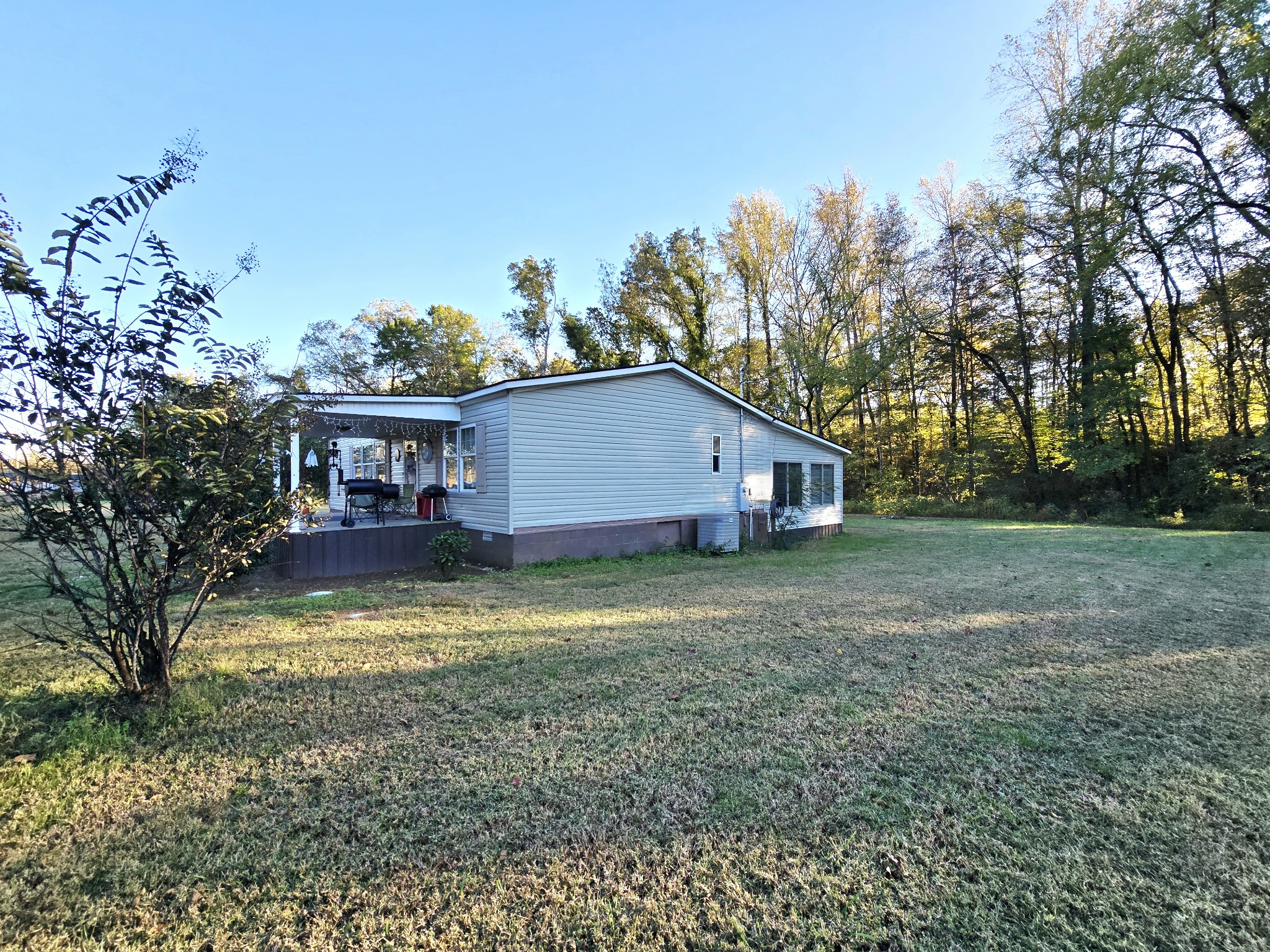 502 Case Road Prospect, TN 38477 - Photo 3 of 20 a view of a house with a yard