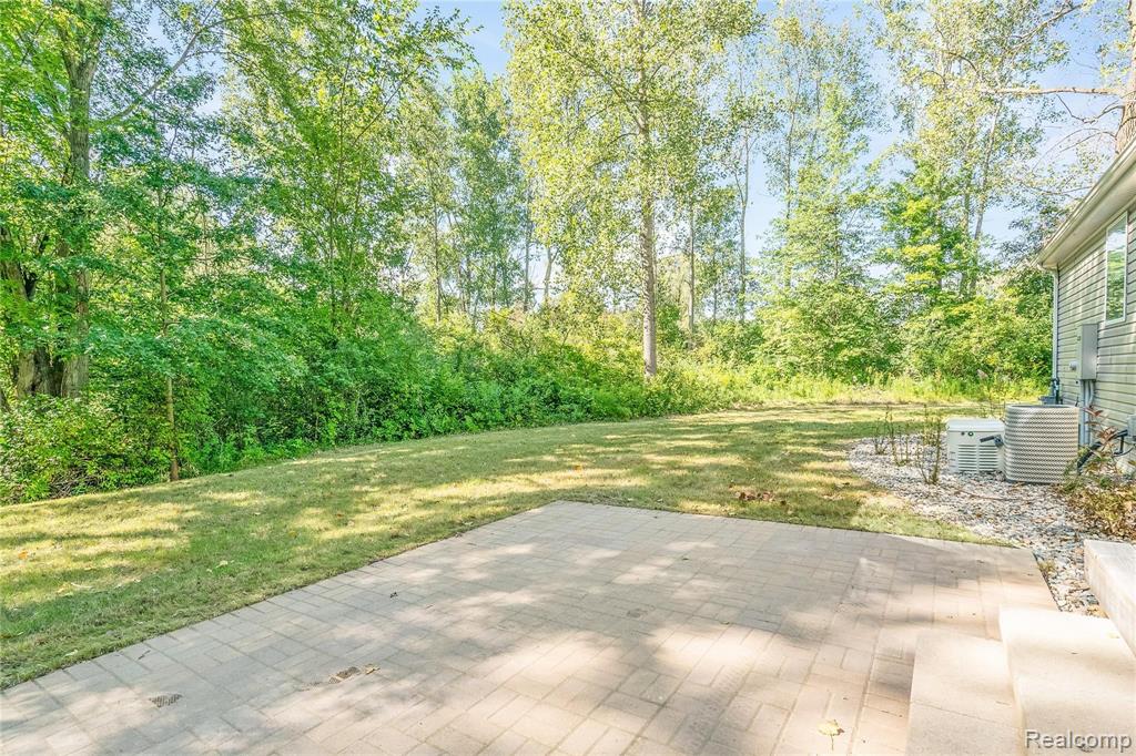24326 Sumpter Road Belleville, MI 48111 - Photo 25 of 32