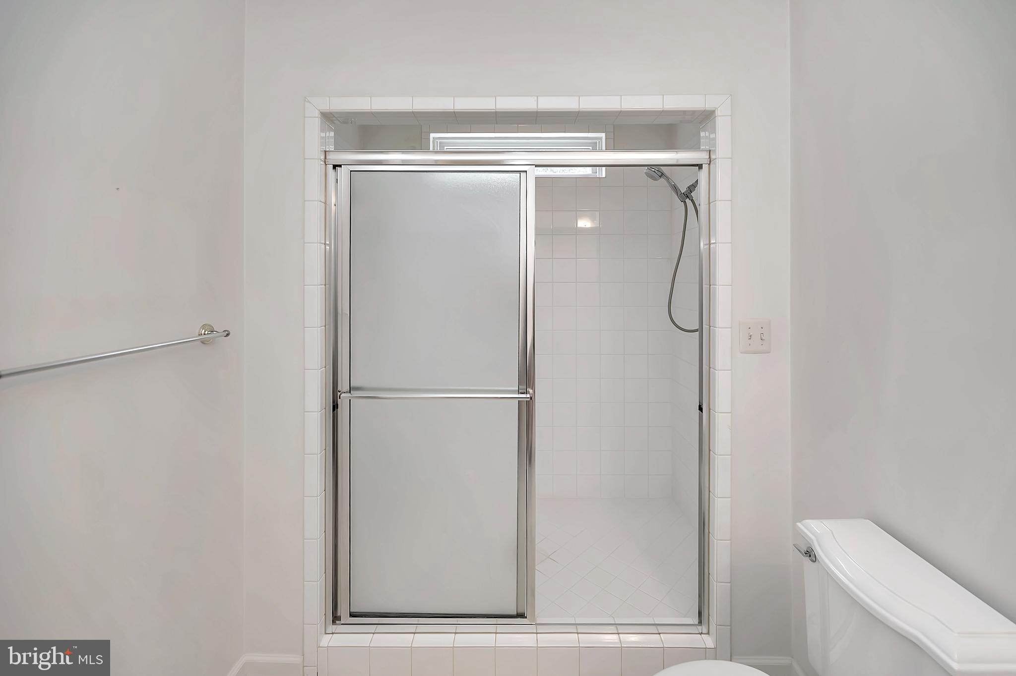 31342 Paynes Farm Locust Grove, VA 22508 - Photo 23 of 33 Fully tiled shower