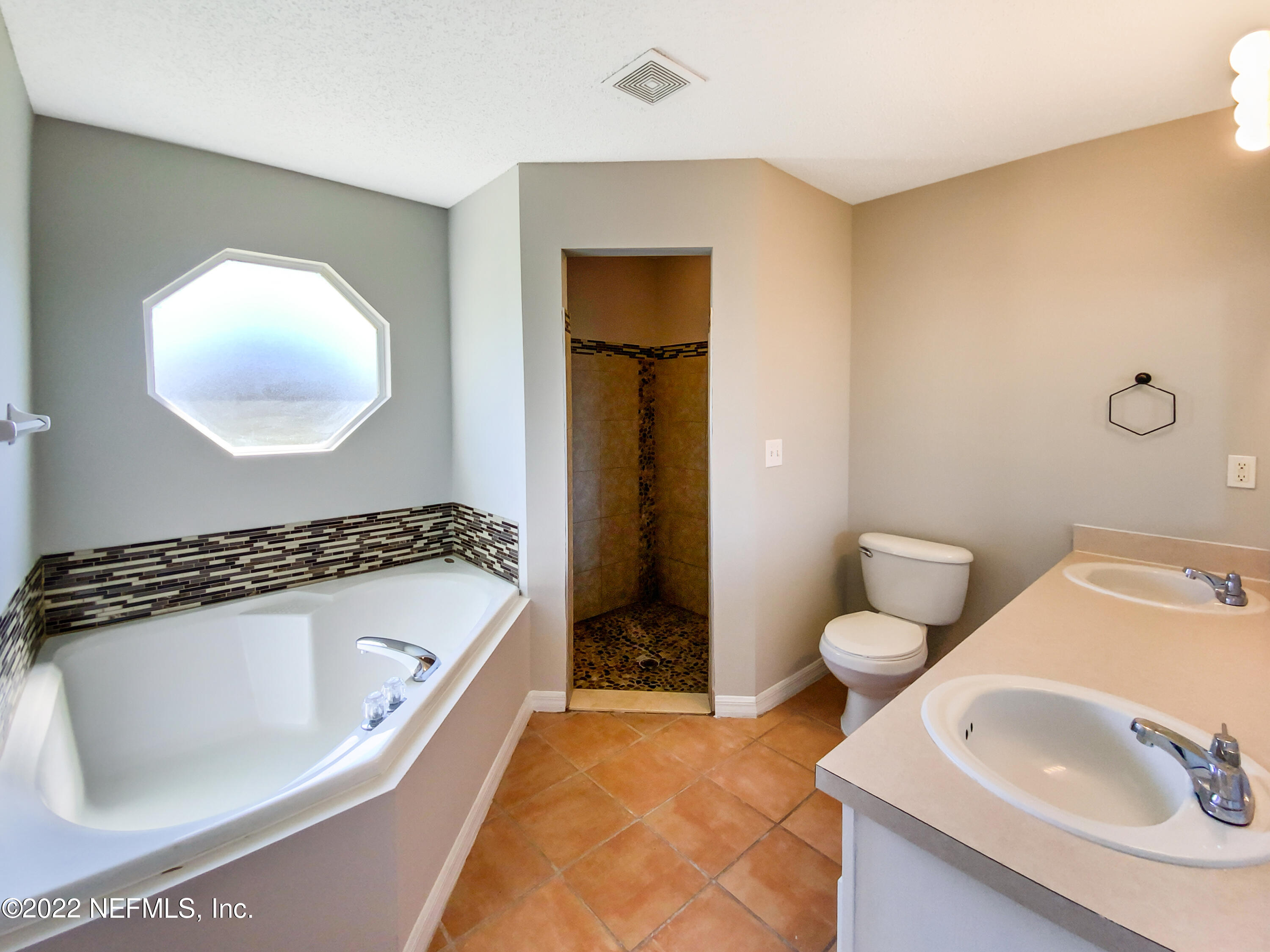 8652 Springtree Road Jacksonville, FL 32210 - Photo 18 of 24 listing_18