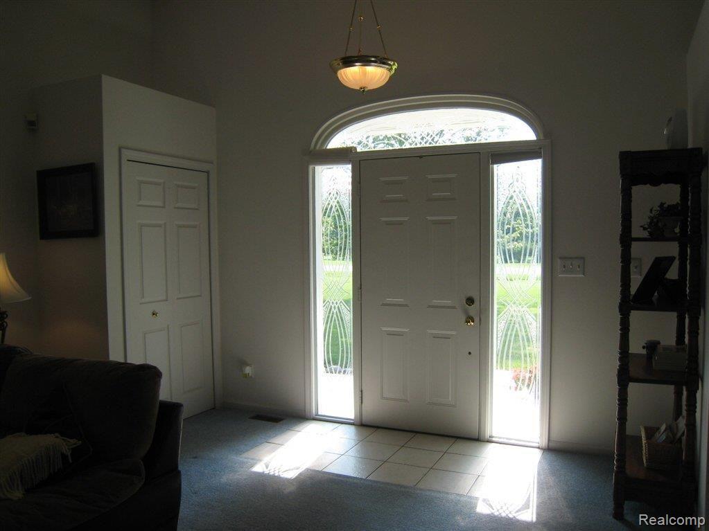 20559 Meridian Road Grosse Ile, MI 48138 - Photo 5 of 17 Glass Panel Entry