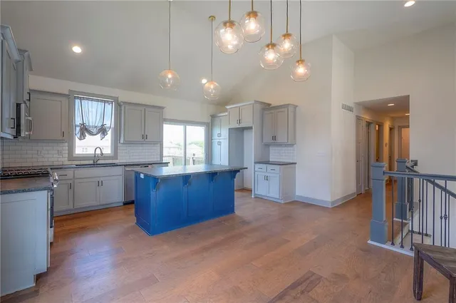 $435,000 | 1632 North 157th Street, Basehor, KS 66007