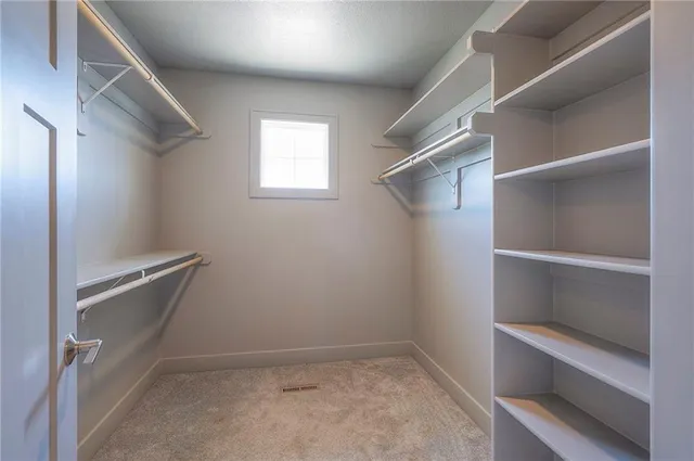 $435,000 | 1632 North 157th Street, Basehor, KS 66007