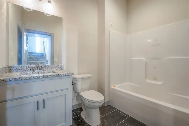 $435,000 | 1632 North 157th Street, Basehor, KS 66007