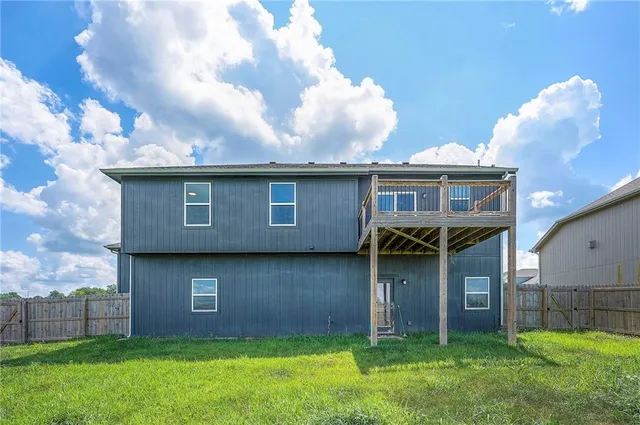 $435,000 | 1632 North 157th Street, Basehor, KS 66007