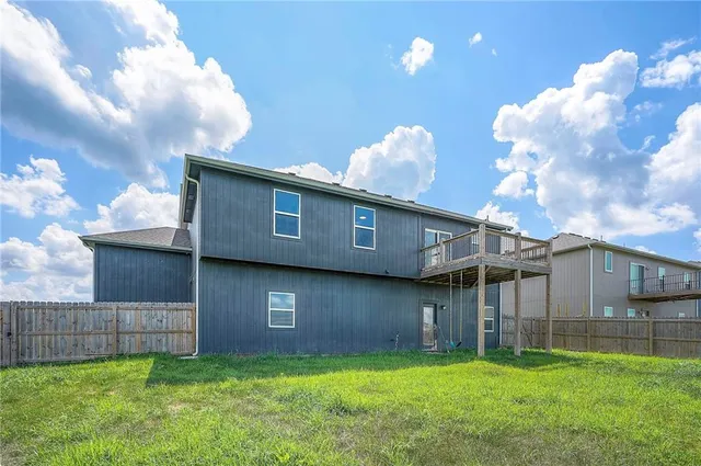 $435,000 | 1632 North 157th Street, Basehor, KS 66007