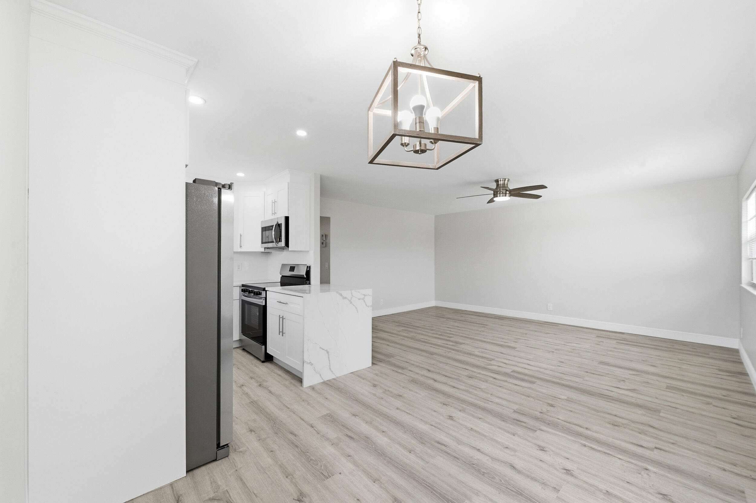 284 Flanders F Delray Beach, FL 33484 - Photo 12 of 74 8_dsc_1754