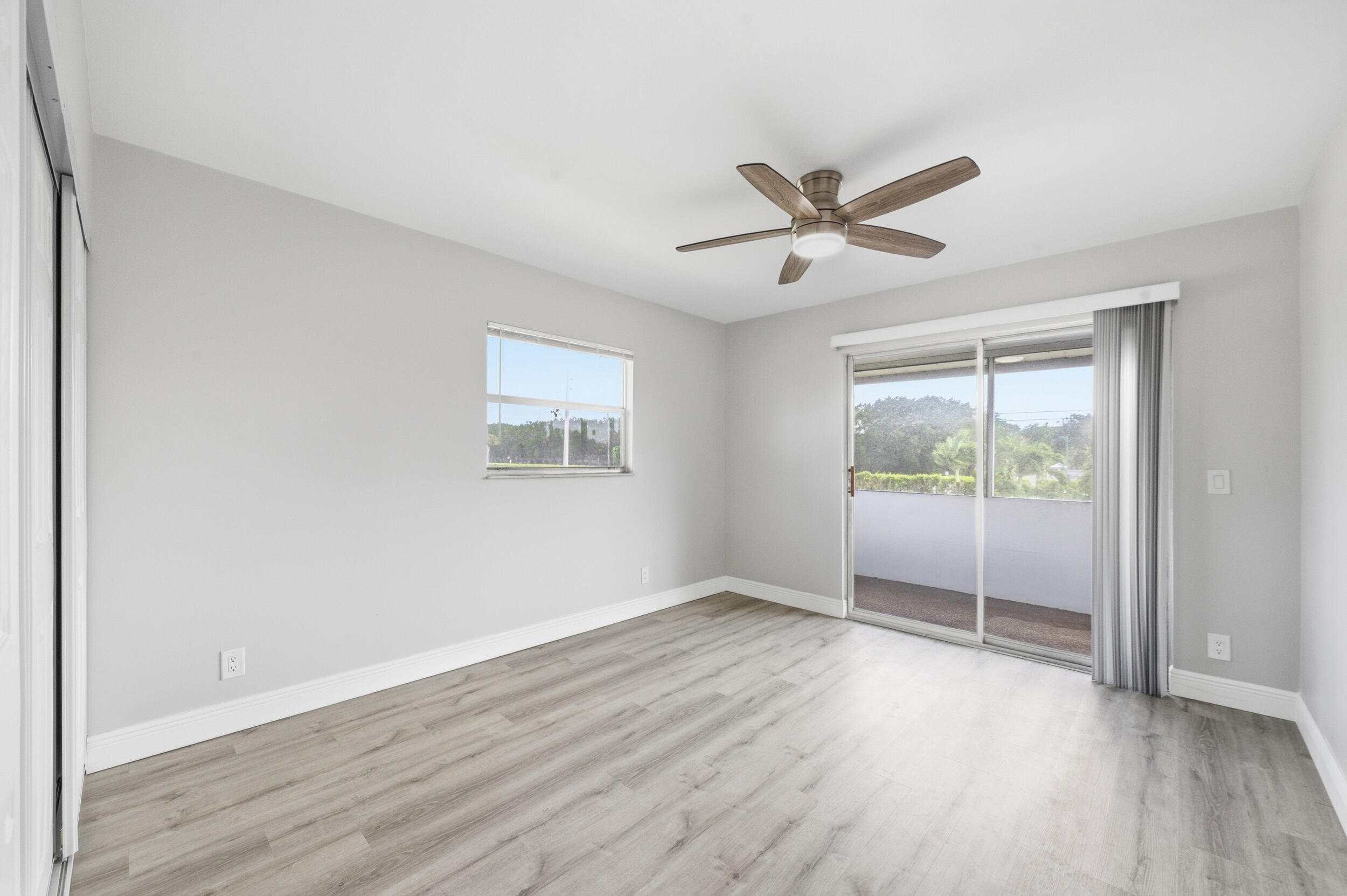 284 Flanders F Delray Beach, FL 33484 - Photo 19 of 74 15_dsc_1789