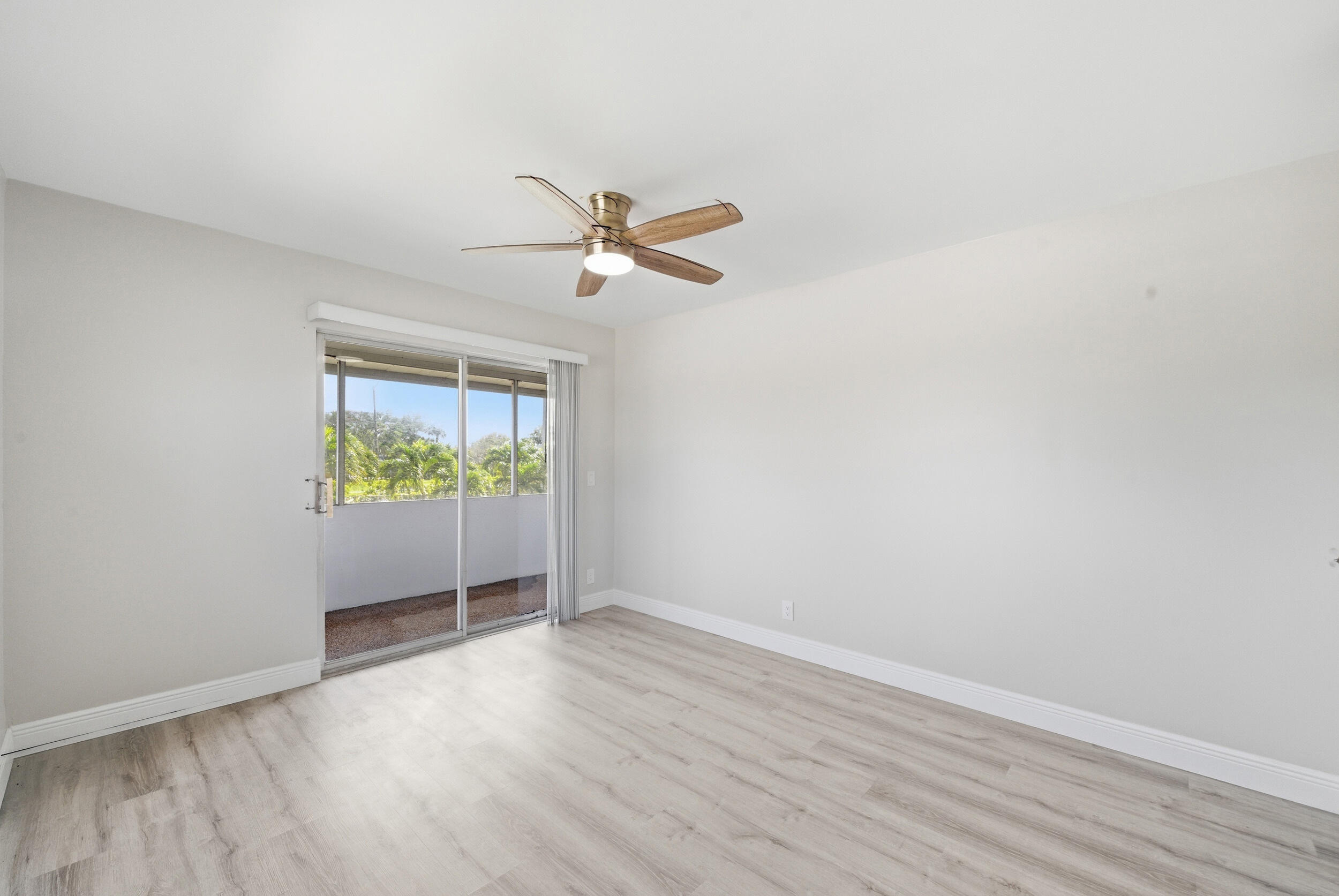 284 Flanders F Delray Beach, FL 33484 - Photo 21 of 74 16_dsc_1794