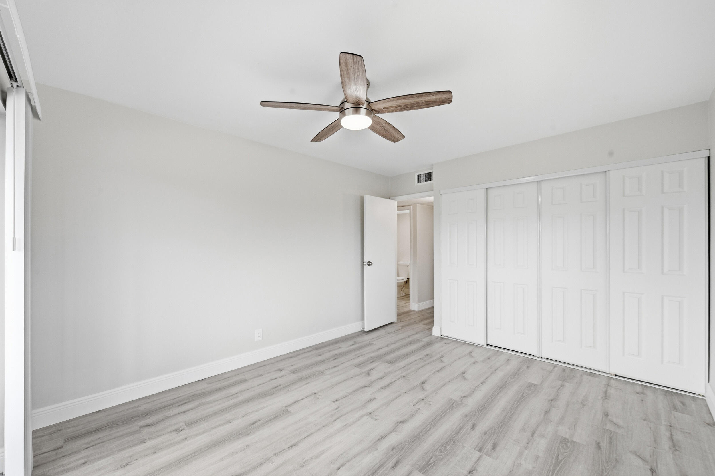 284 Flanders F Delray Beach, FL 33484 - Photo 24 of 74 18_dsc_1804