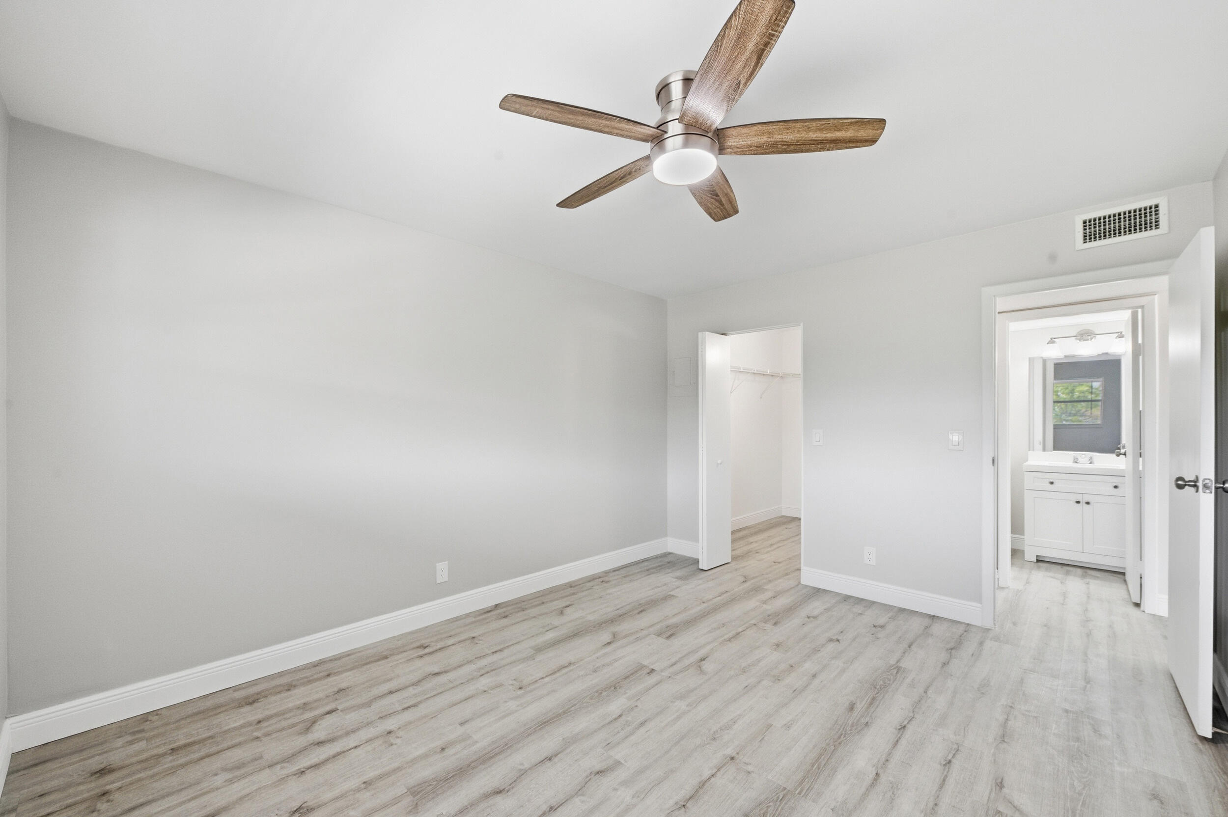 284 Flanders F Delray Beach, FL 33484 - Photo 30 of 74 24_dsc_1854