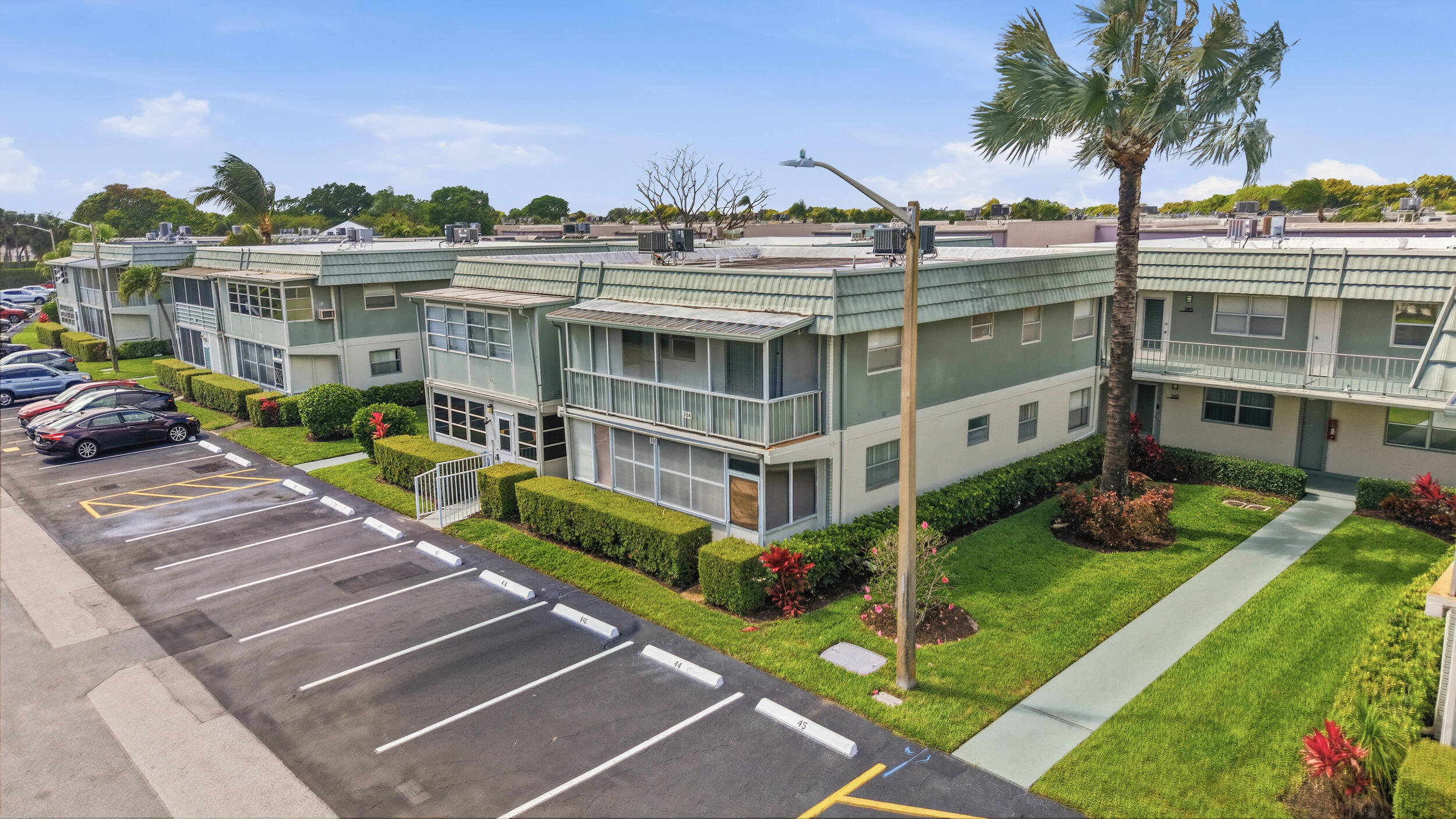 284 Flanders F Delray Beach, FL 33484 - Photo 35 of 74 28_dji_20260410032140_0224_d