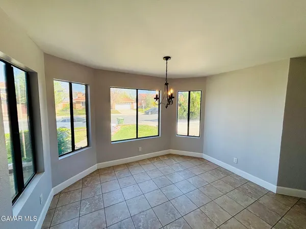 $3,599 | 38343 5th Place West, Palmdale, CA 93551