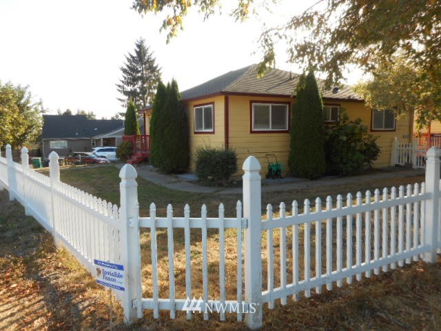 10914 Willow Road Lake Stevens, WA 98258 - Photo 1 of 25 Gallery Image 1