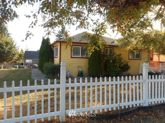 10914 Willow Road Lake Stevens, WA 98258 - Photo 2 of 25 Gallery Image 2