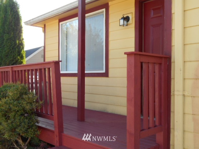 10914 Willow Road Lake Stevens, WA 98258 - Photo 3 of 25 Gallery Image 3