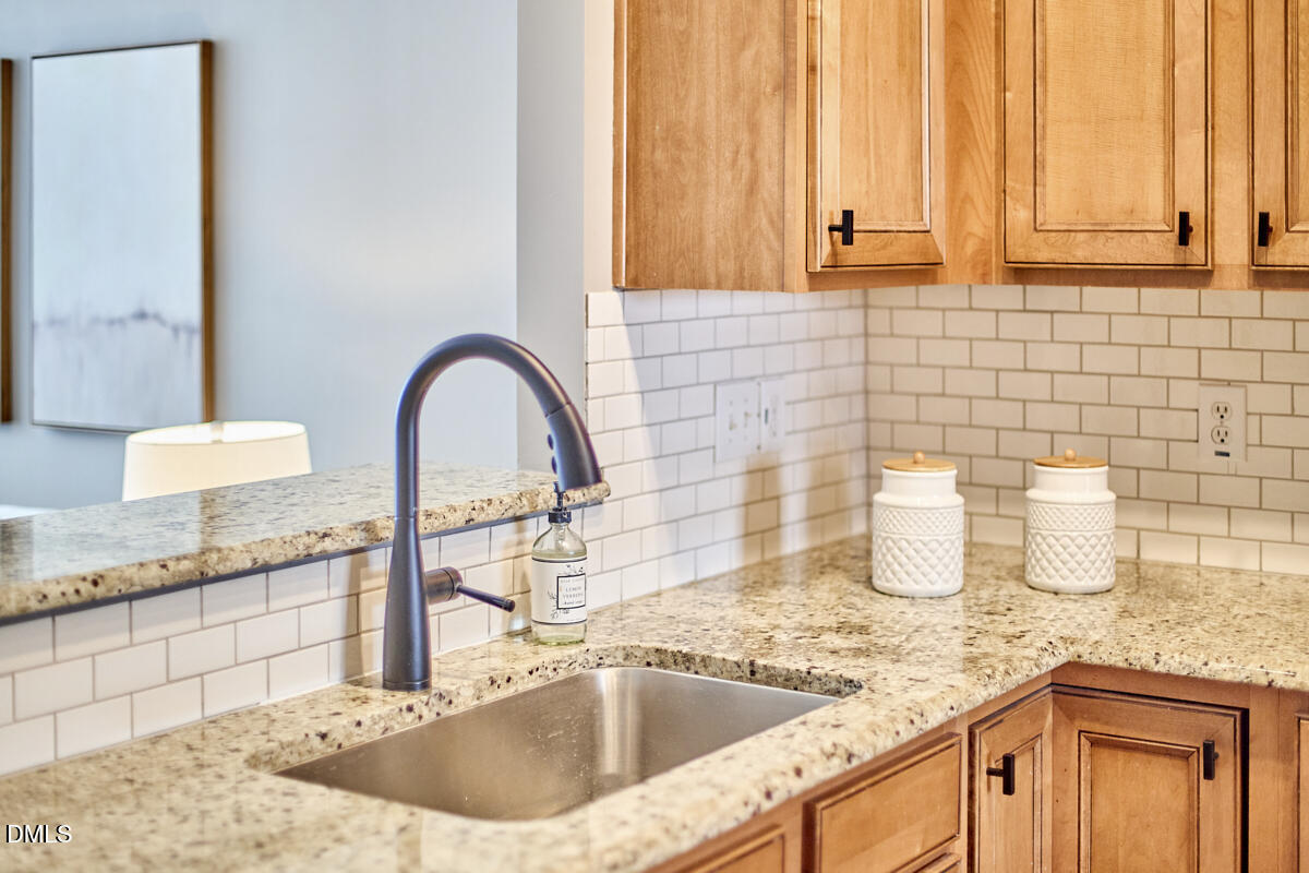 4411 Sugarbend Way Raleigh, NC 27606 - Photo 13 of 39 013