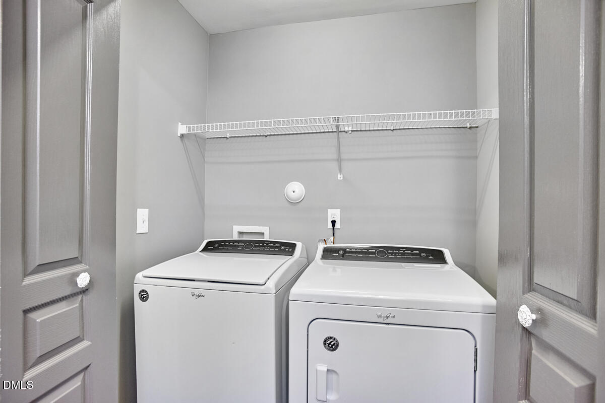 4411 Sugarbend Way Raleigh, NC 27606 - Photo 32 of 39 032