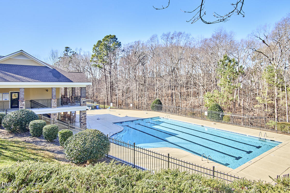 4411 Sugarbend Way Raleigh, NC 27606 - Photo 37 of 40 036