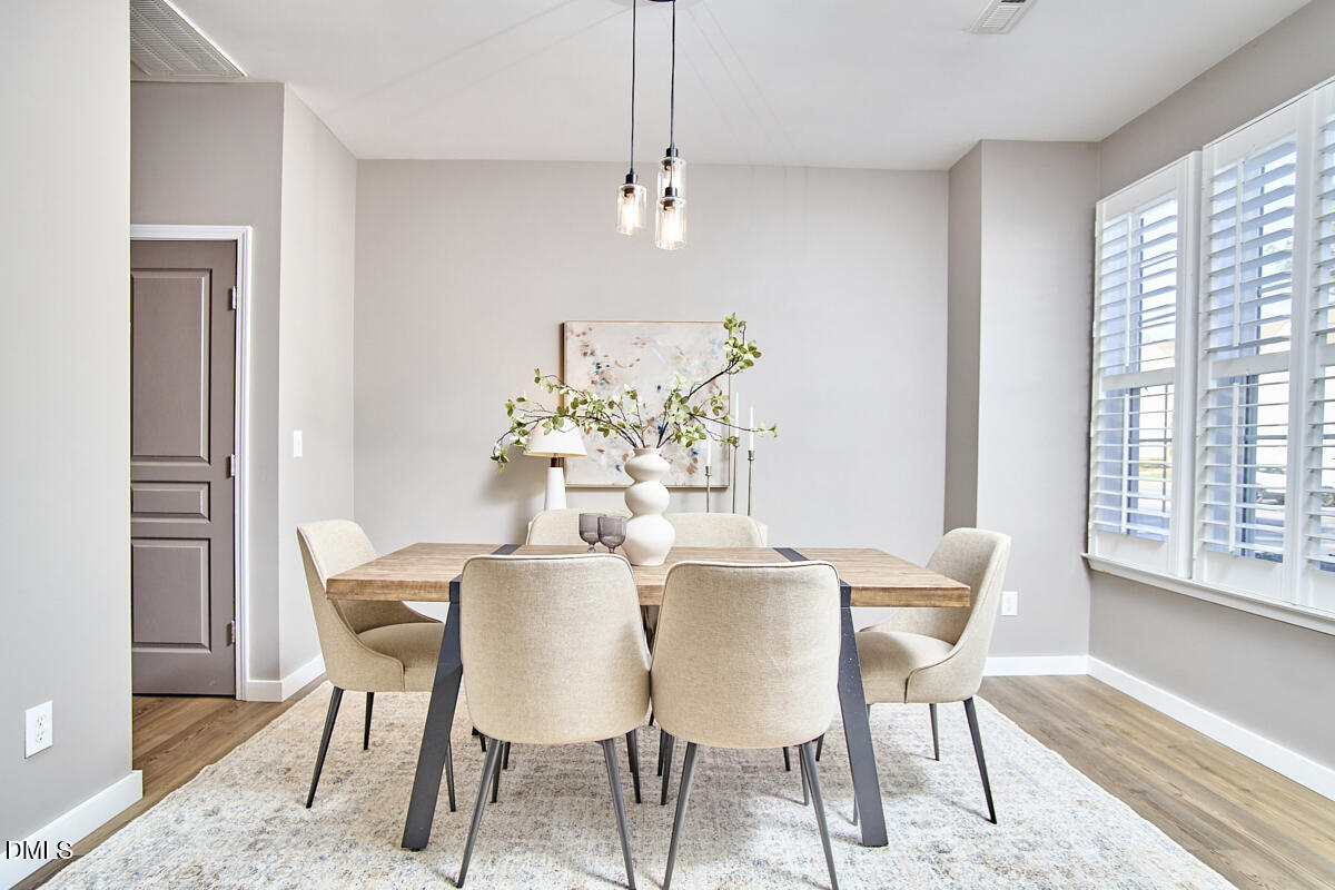 4411 Sugarbend Way Raleigh, NC 27606 - Photo 6 of 39 006