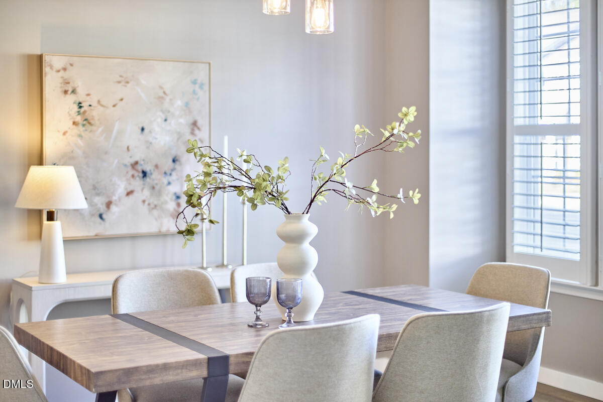 4411 Sugarbend Way Raleigh, NC 27606 - Photo 7 of 39 007