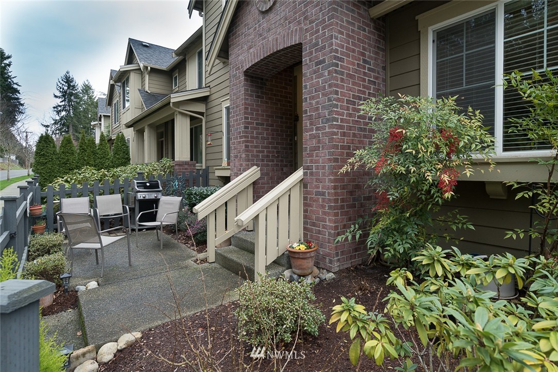 10625 Ross Road, Unit D Bothell, WA 98011 - Photo 3 of 25