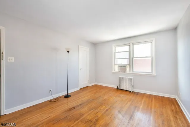 $1,450 | 23 Carpenter Terrace North, Belleville, NJ 07109