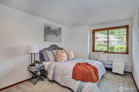 $1,375,000 | 1832 231st Place Northeast, Sammamish, WA 98074