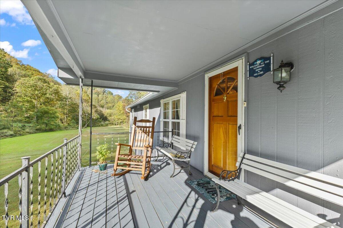 177 Helton Hollow Road Eidson, TN 37731 - Photo 11 of 61 Front porch