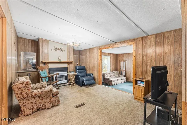 $375,000 | 177 Helton Hollow Road, Eidson, TN 37731