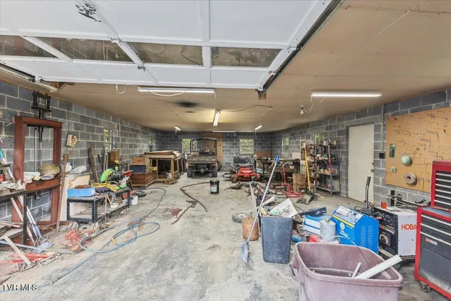 $375,000 | 177 Helton Hollow Road, Eidson, TN 37731