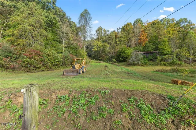 $375,000 | 177 Helton Hollow Road, Eidson, TN 37731