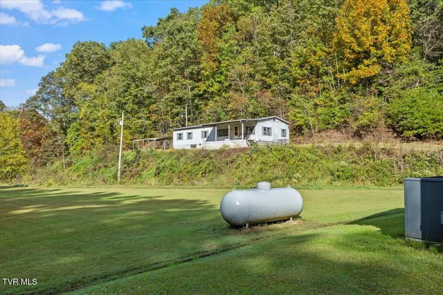 $375,000 | 177 Helton Hollow Road, Eidson, TN 37731