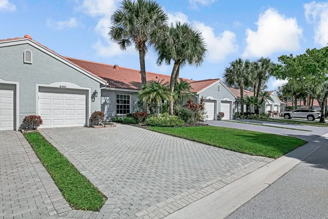 $349,990 | 8482 Logia Circle, Boynton Beach, FL 33472