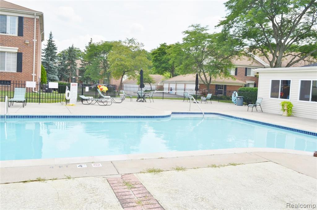 29602 Middlebelt Road, Unit 2801 Farmington Hills, MI 48334 - Photo 40 of 42