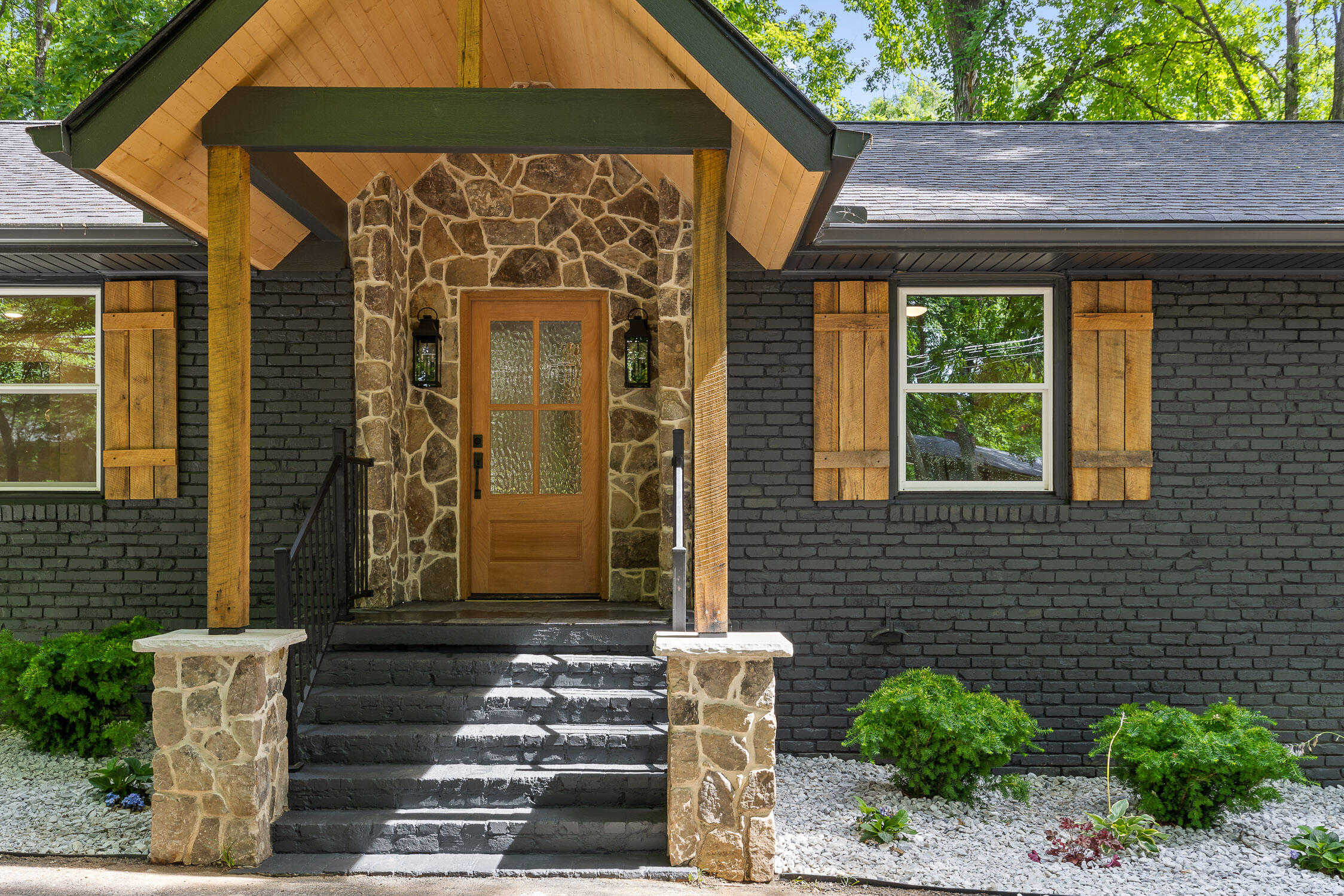 1100 Crown Point Road West Signal Mountain, TN 37377 - Photo 2 of 32 1100 W Crown Point W Rd